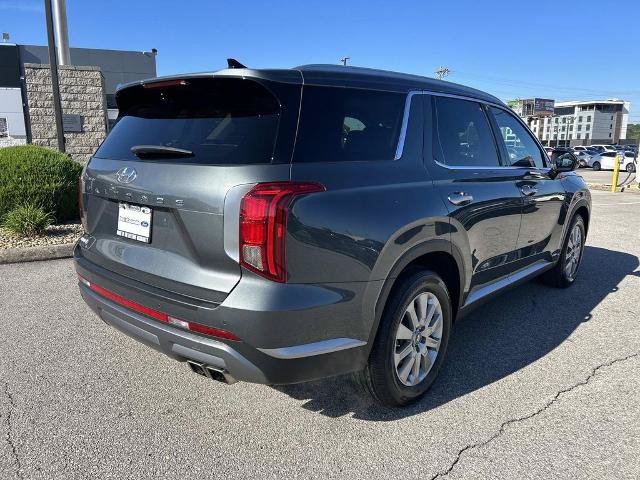 Used 2025 Hyundai Palisade SEL FWD image 4