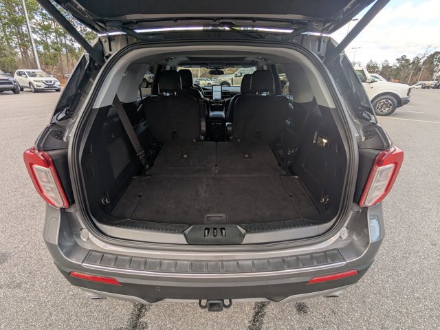 Certified 2022 Ford Explorer Limited w/ Limited Technology Package image 35