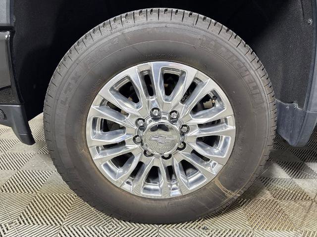 Used 2020 Chevrolet Silverado 2500 High Country w/ Technology Package AWD/4WD image 13