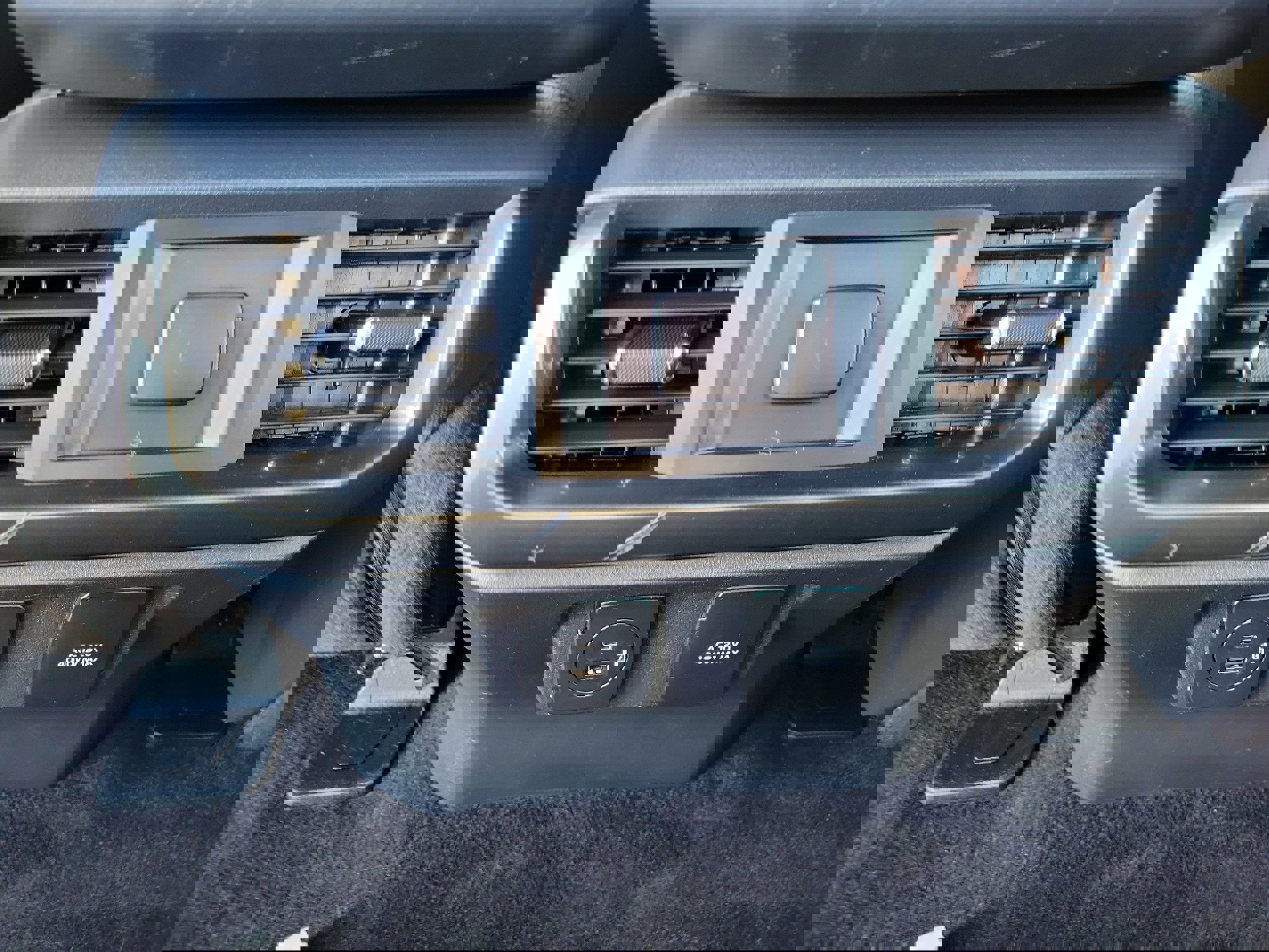 Certified 2021 Ford F150 XLT w/ Equipment Group 302A High image 14