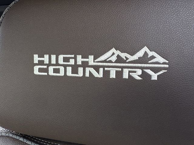 Used 2021 Chevrolet Tahoe High Country w/ Premium Package RWD image 27