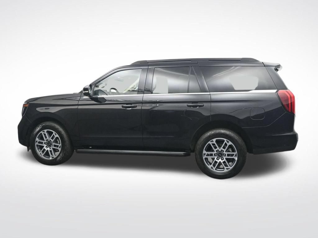 Certified 2025 Ford Expedition Active AWD/4WD image 10