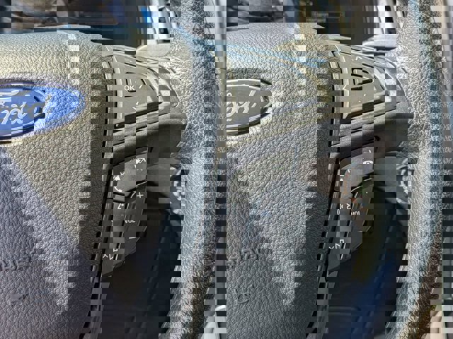 Certified 2024 Ford Edge SE w/ Black Appearance Package image 18