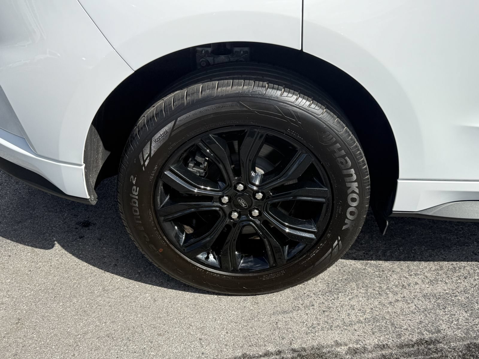 Certified 2024 Ford Edge SE w/ Black Appearance Package AWD/4WD image 34