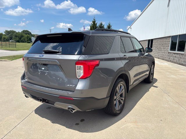 Certified 2023 Ford Explorer XLT w/ Equipment Group 202A AWD/4WD image 8