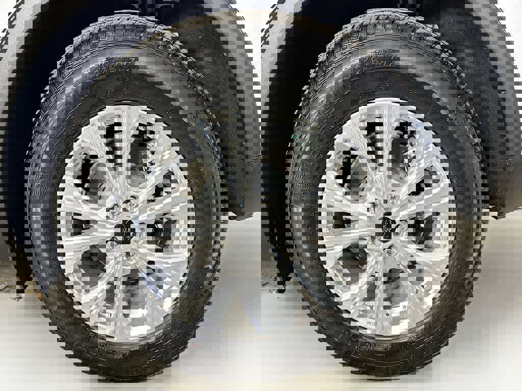 Certified 2024 Ford Escape Active image 11