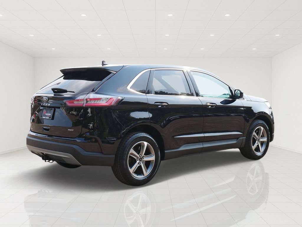 Certified 2024 Ford Edge SEL w/ Convenience Package AWD/4WD image 3