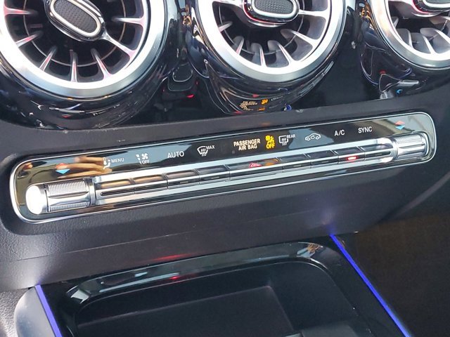 Used 2023 Mercedes-Benz GLA 250 4MATIC image 30