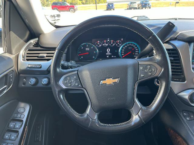 Used 2020 Chevrolet Suburban Premier w/ Premier Plus Edition AWD/4WD image 11