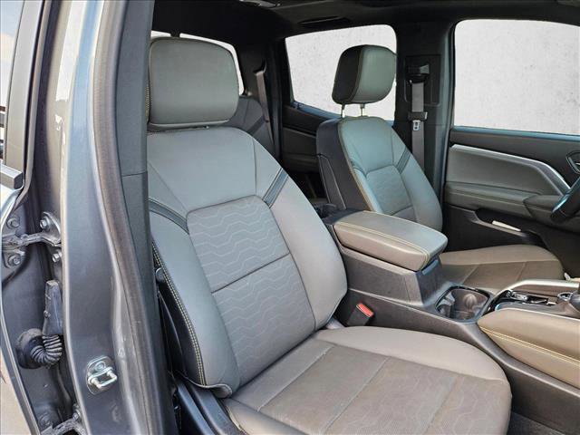 Used 2024 Chevrolet Colorado ZR2 w/ ZR2 Convenience Package III image 19