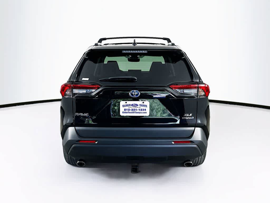 Used 2022 Toyota RAV4 XLE w/ Convenience Package AWD/4WD image 5