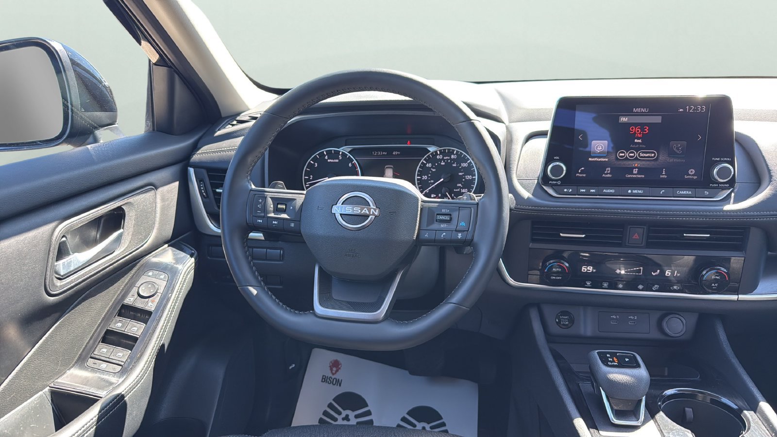 Used 2026 Nissan Rogue SV FWD image 9