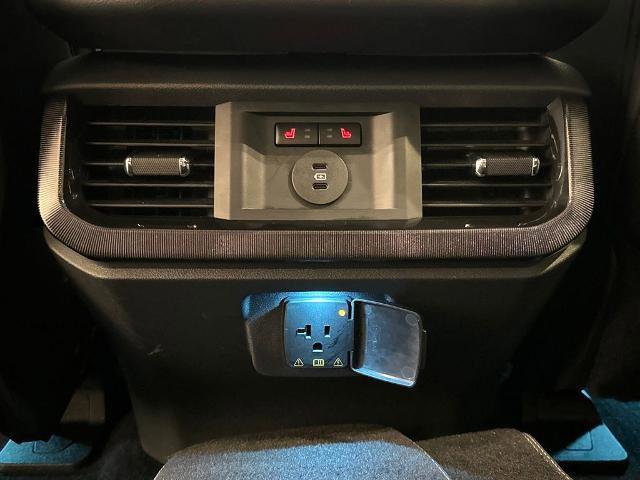 Certified 2025 Ford F150 Lightning Platinum image 33
