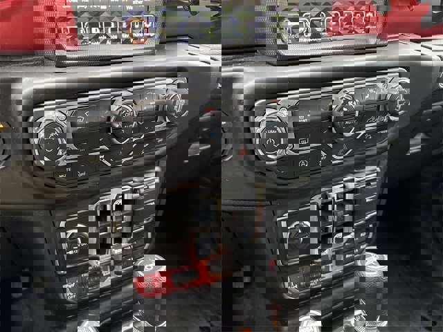 Used 2020 Jeep Wrangler Unlimited Rubicon image 34