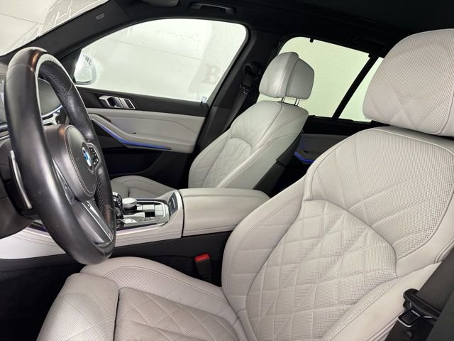 Used 2023 BMW X5 M50i w/ Executive Package image 11