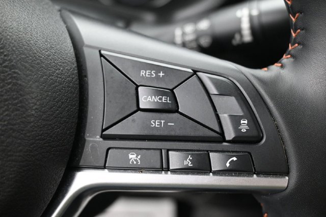 Used 2025 Nissan Sentra SR FWD image 16