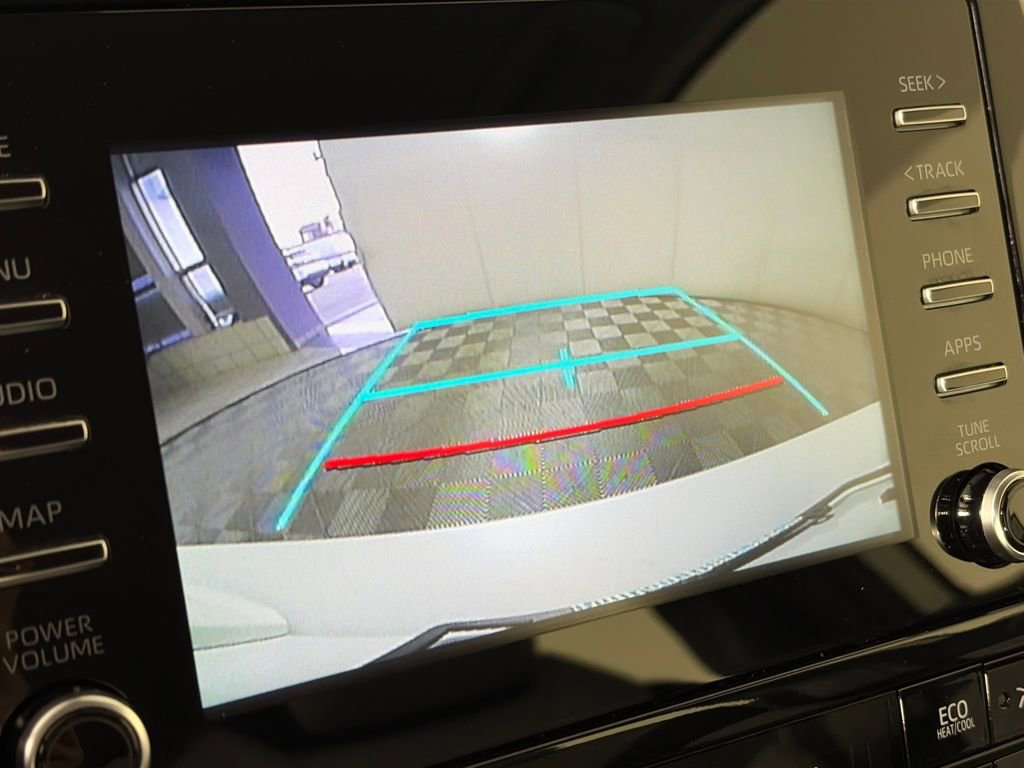 Used 2020 Toyota Prius LE w/ Carpet Mat Package image 20