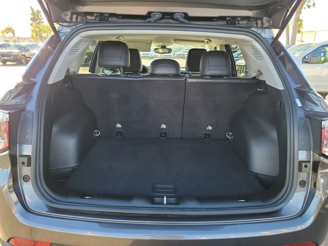 Used 2022 Jeep Compass Latitude image 24