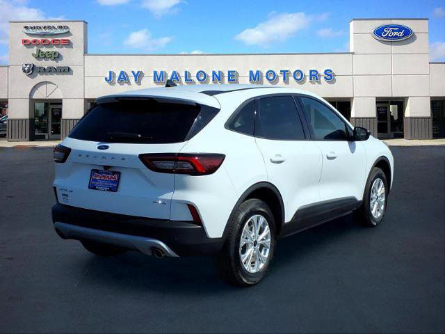 Certified 2025 Ford Escape Active w/ Tech Pack #1 AWD/4WD image 2