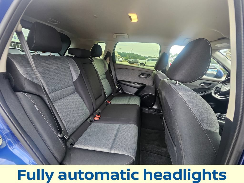 Used 2023 Nissan Rogue SV AWD/4WD image 25