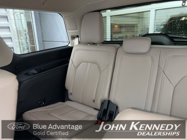 Certified 2023 Ford Expedition Limited image 36