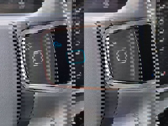 Certified 2025 Ford Expedition Active image 17