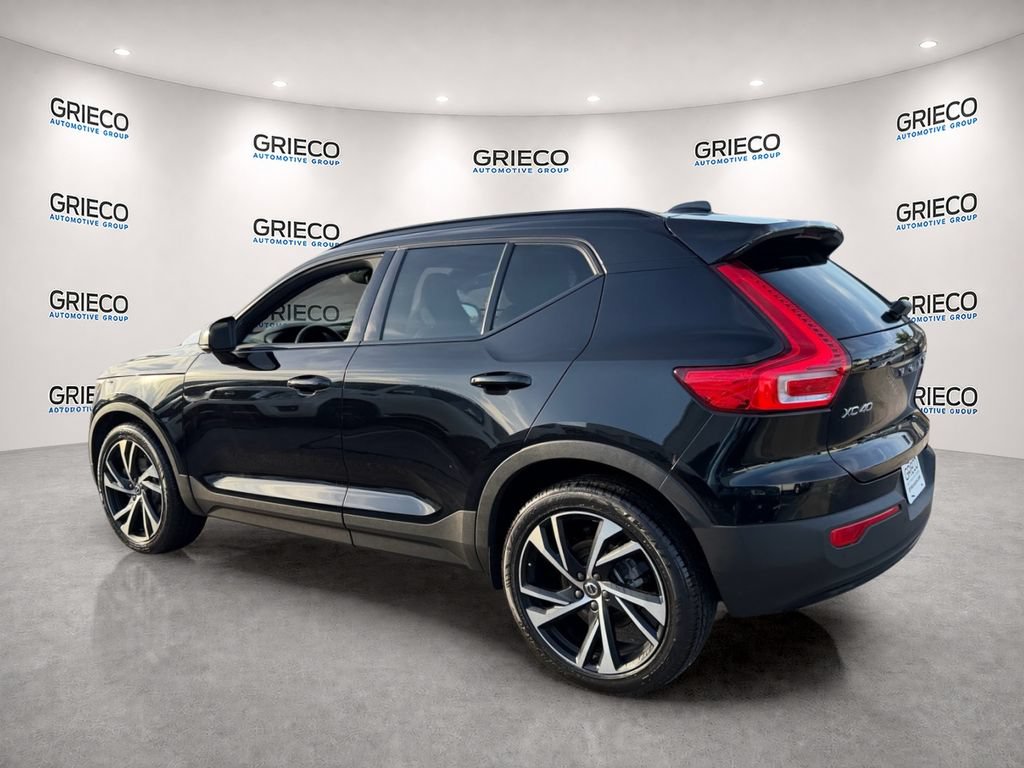 Used 2021 Volvo XC40 T5 R-Design AWD/4WD image 5