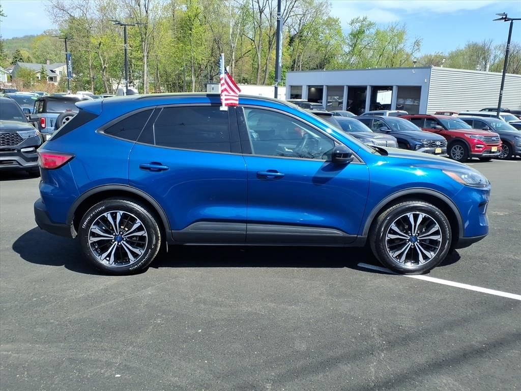 Certified 2022 Ford Escape SEL w/ SEL Stealth AWD Package image 23