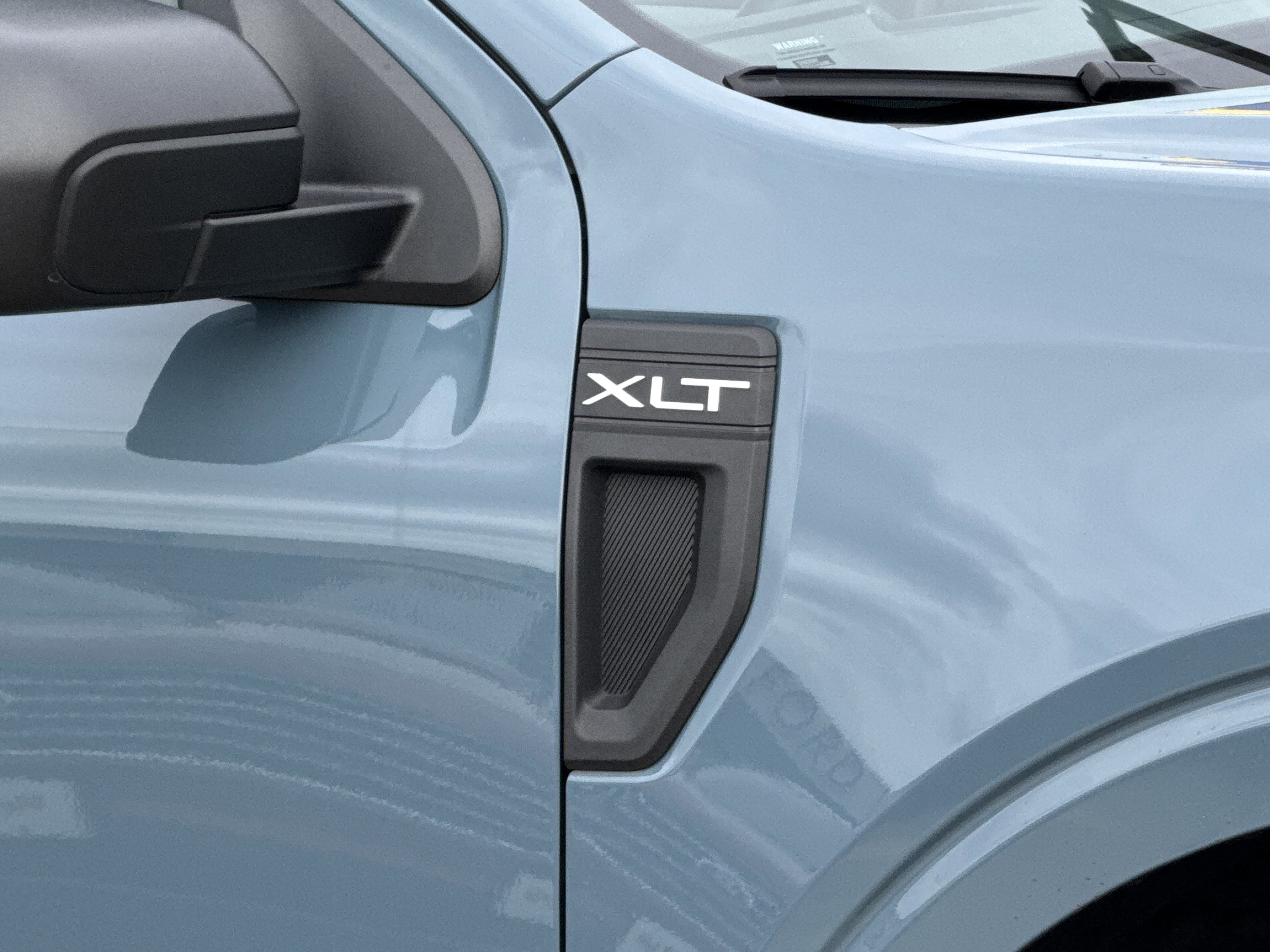 Certified 2023 Ford Maverick XLT image 4