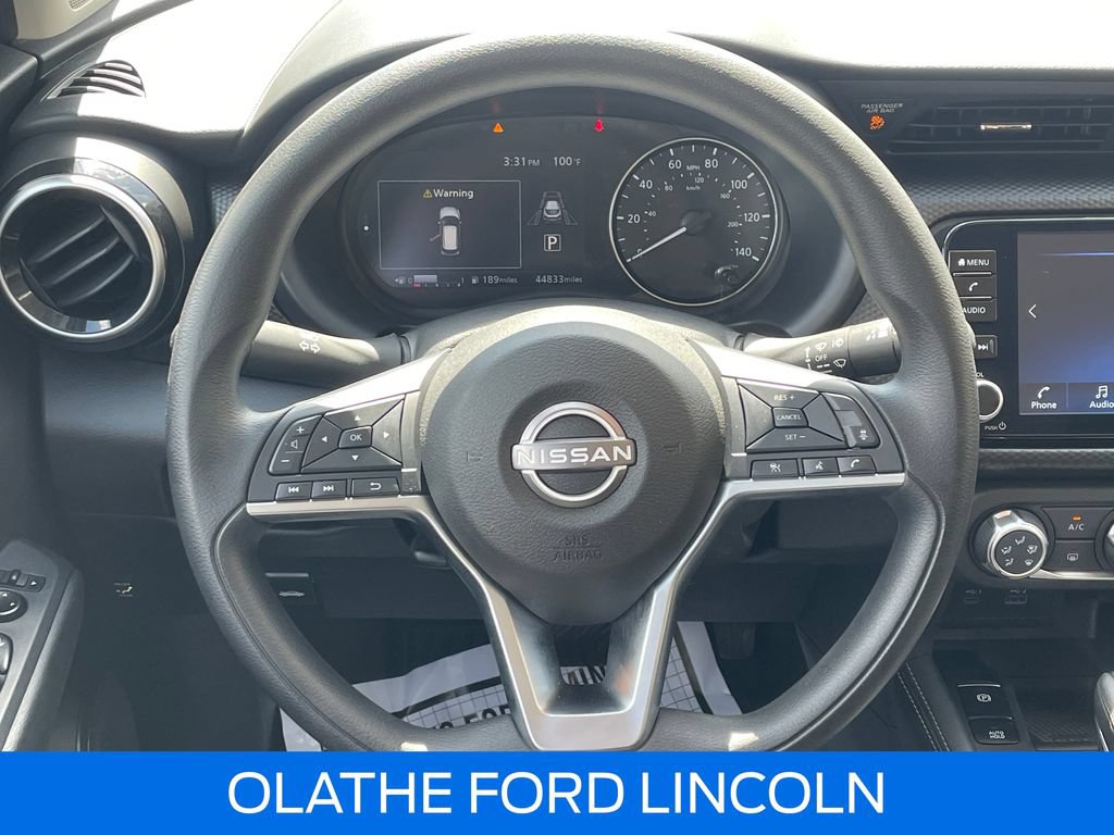 Used 2024 Nissan Kicks SV w/ Interior Electronics Package FWD image 17