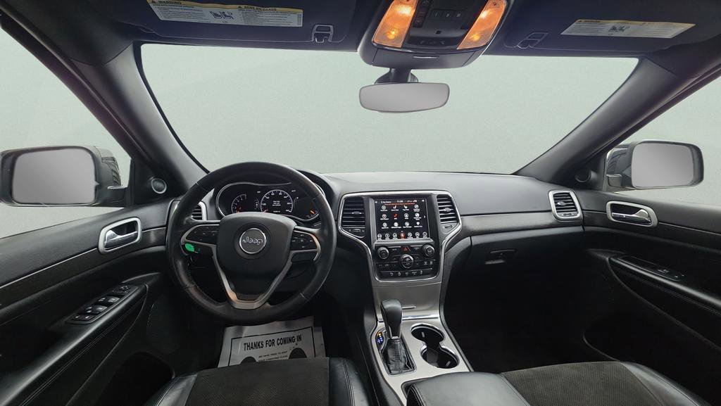 Used 2018 Jeep Grand Cherokee Altitude image 18