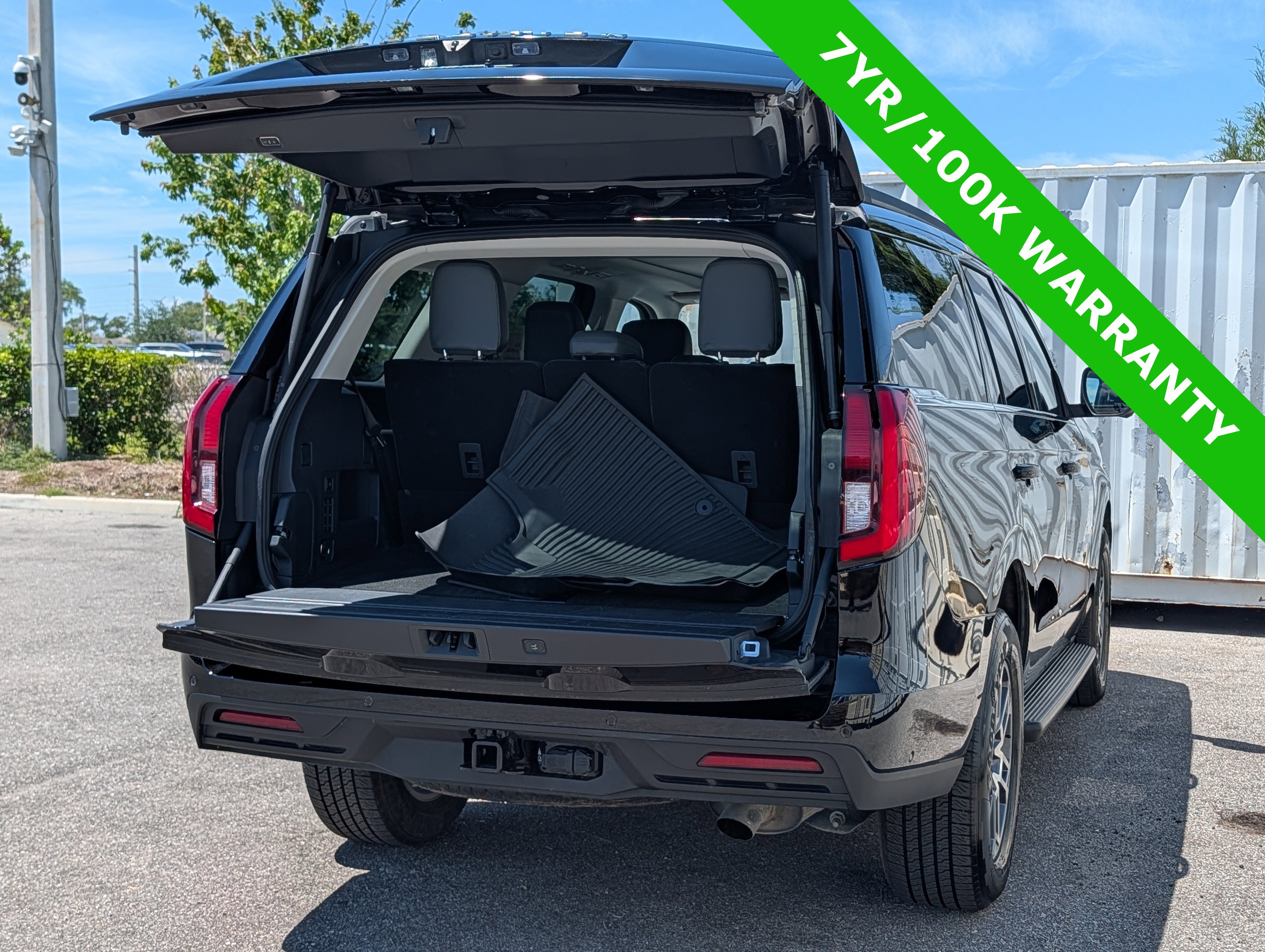 Certified 2025 Ford Expedition Active RWD image 16