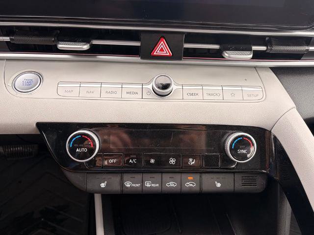 Used 2025 Hyundai Elantra Limited w/ Cargo Package image 15