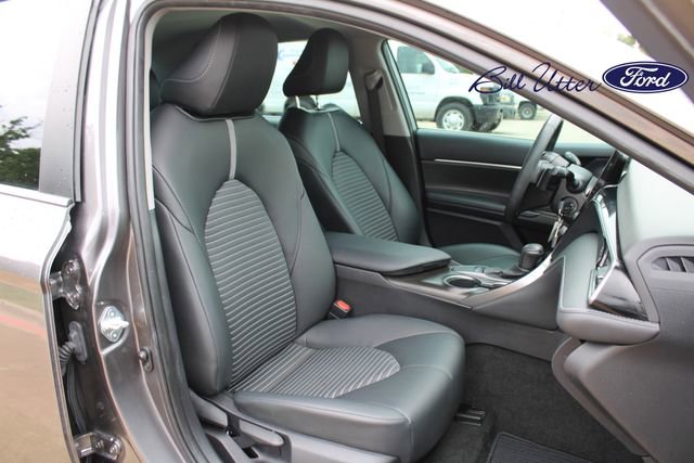Used 2023 Toyota Camry SE FWD image 11