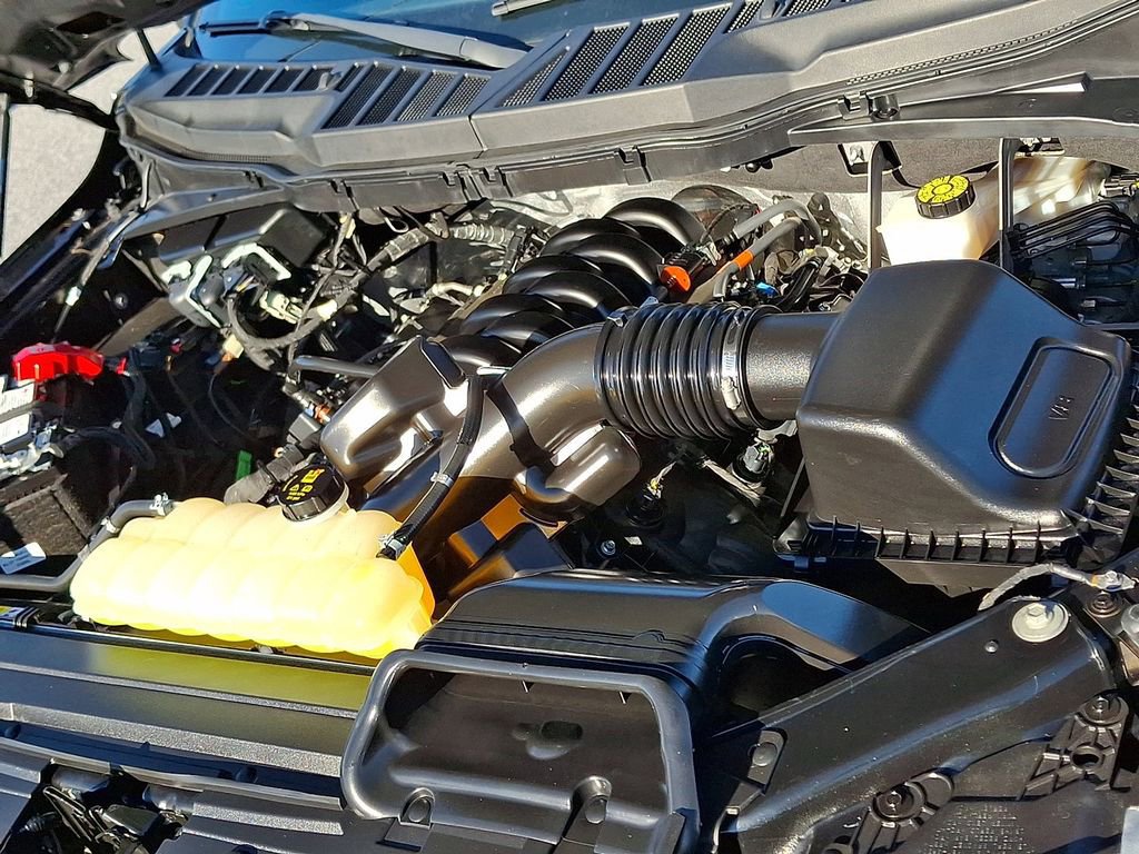 Certified 2022 Ford F150 XLT w/ Equipment Group 302A High image 30