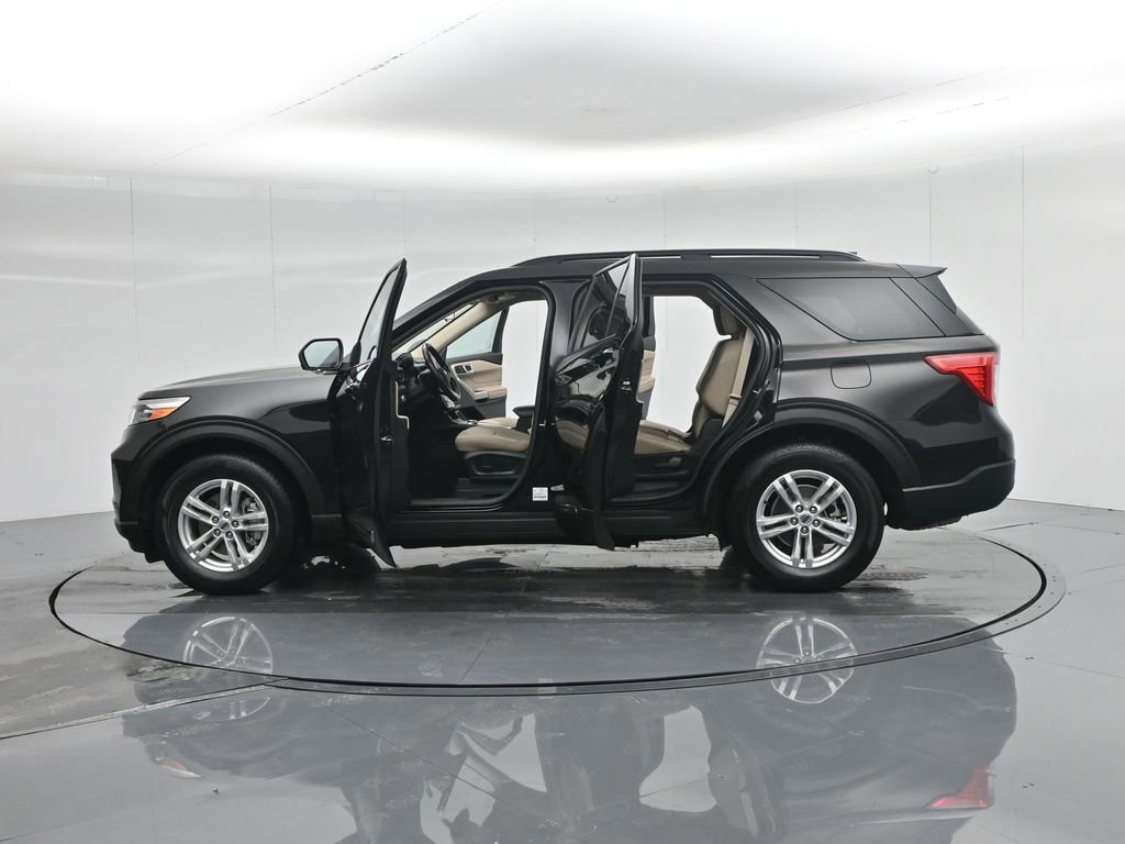Certified 2022 Ford Explorer XLT image 59