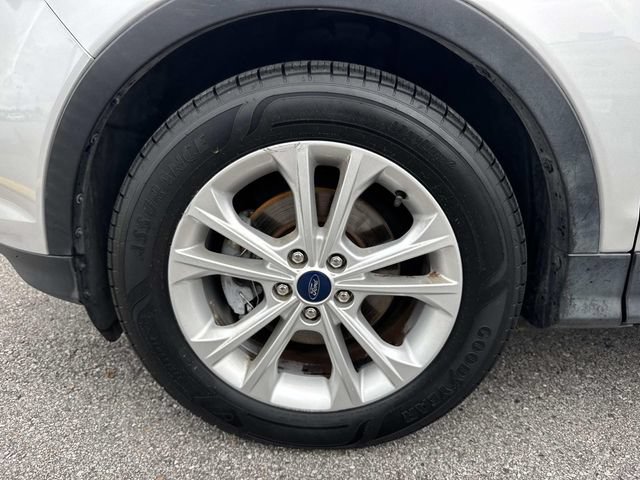 Certified 2019 Ford Escape SE FWD image 9