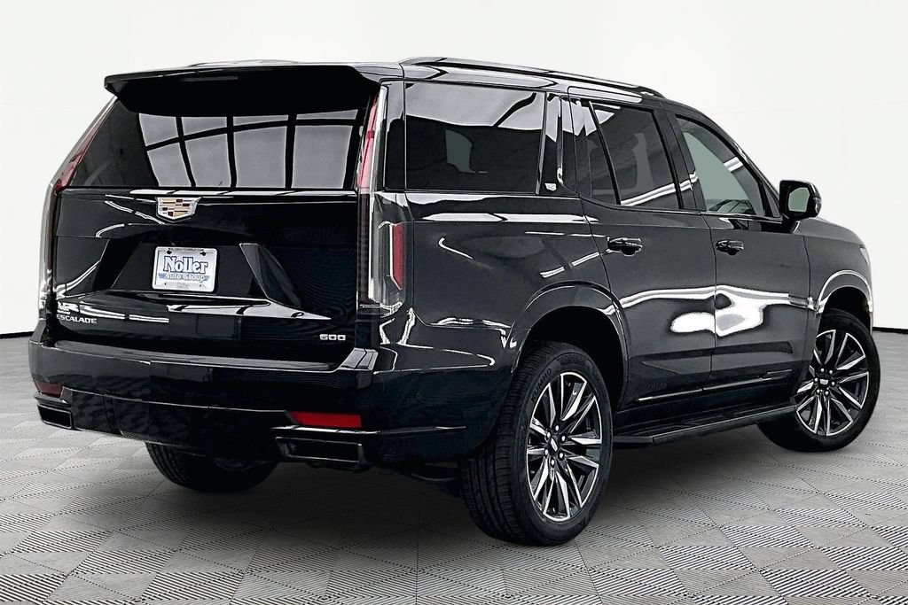 Used 2024 Cadillac Escalade Sport AWD/4WD image 2