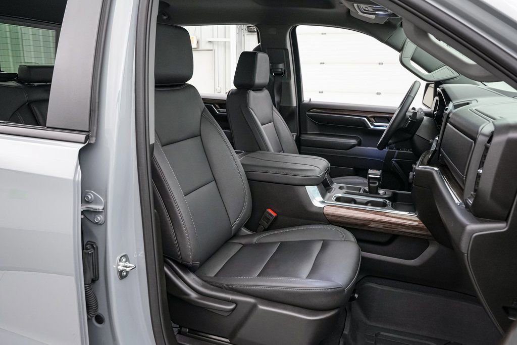 Used 2024 Chevrolet Silverado 1500 RST w/ Convenience Package II image 21