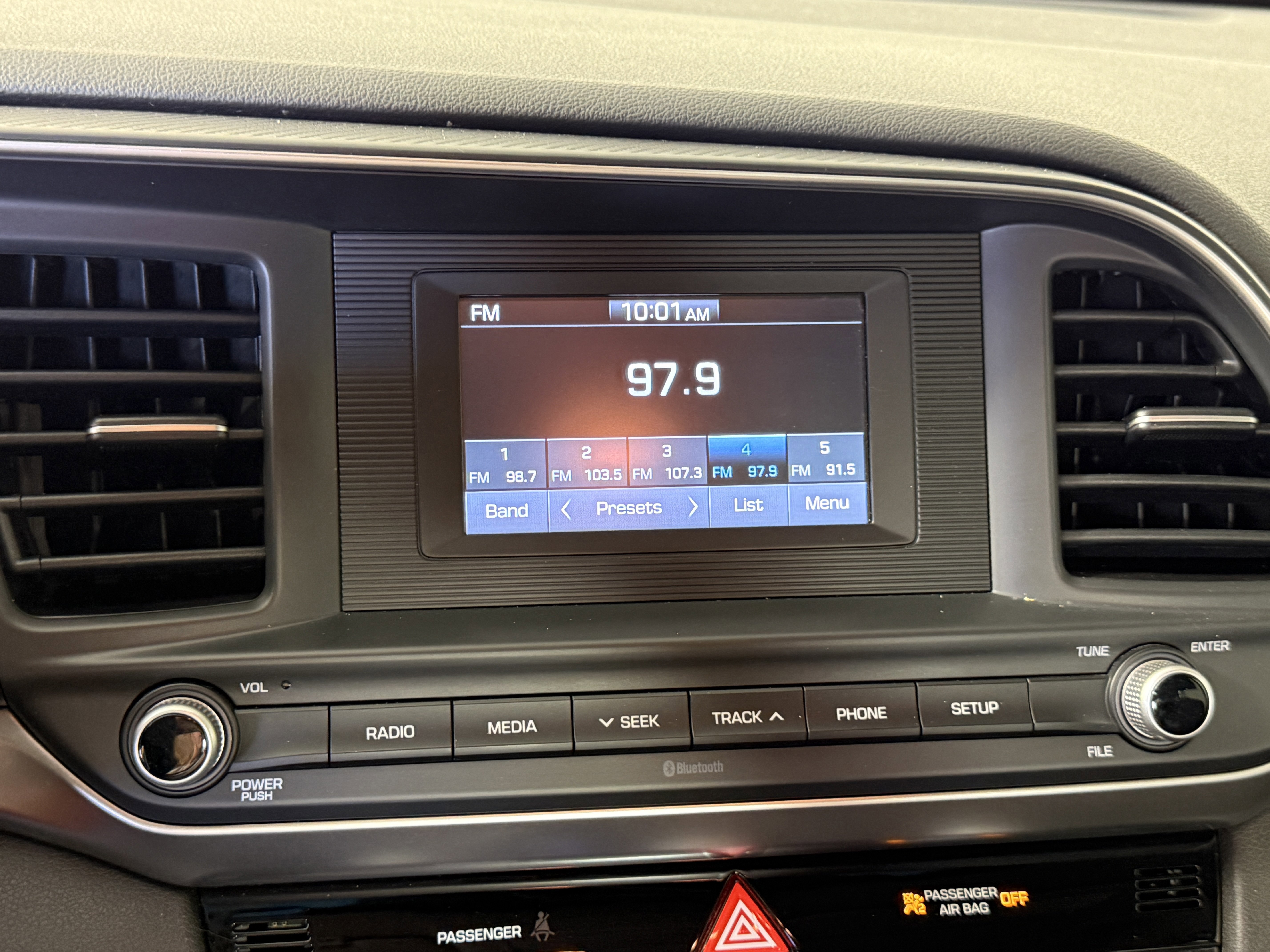 Used 2020 Hyundai Elantra SE w/ Cargo Package (C1) FWD image 18