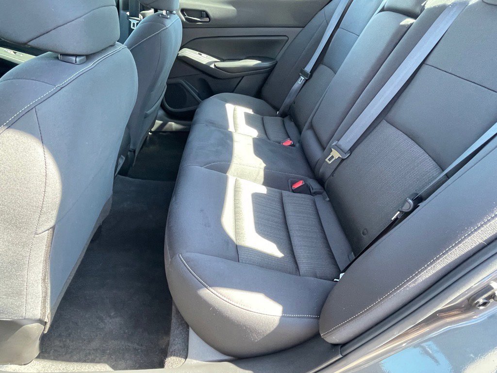 Used 2024 Nissan Altima 2.5 SV image 13