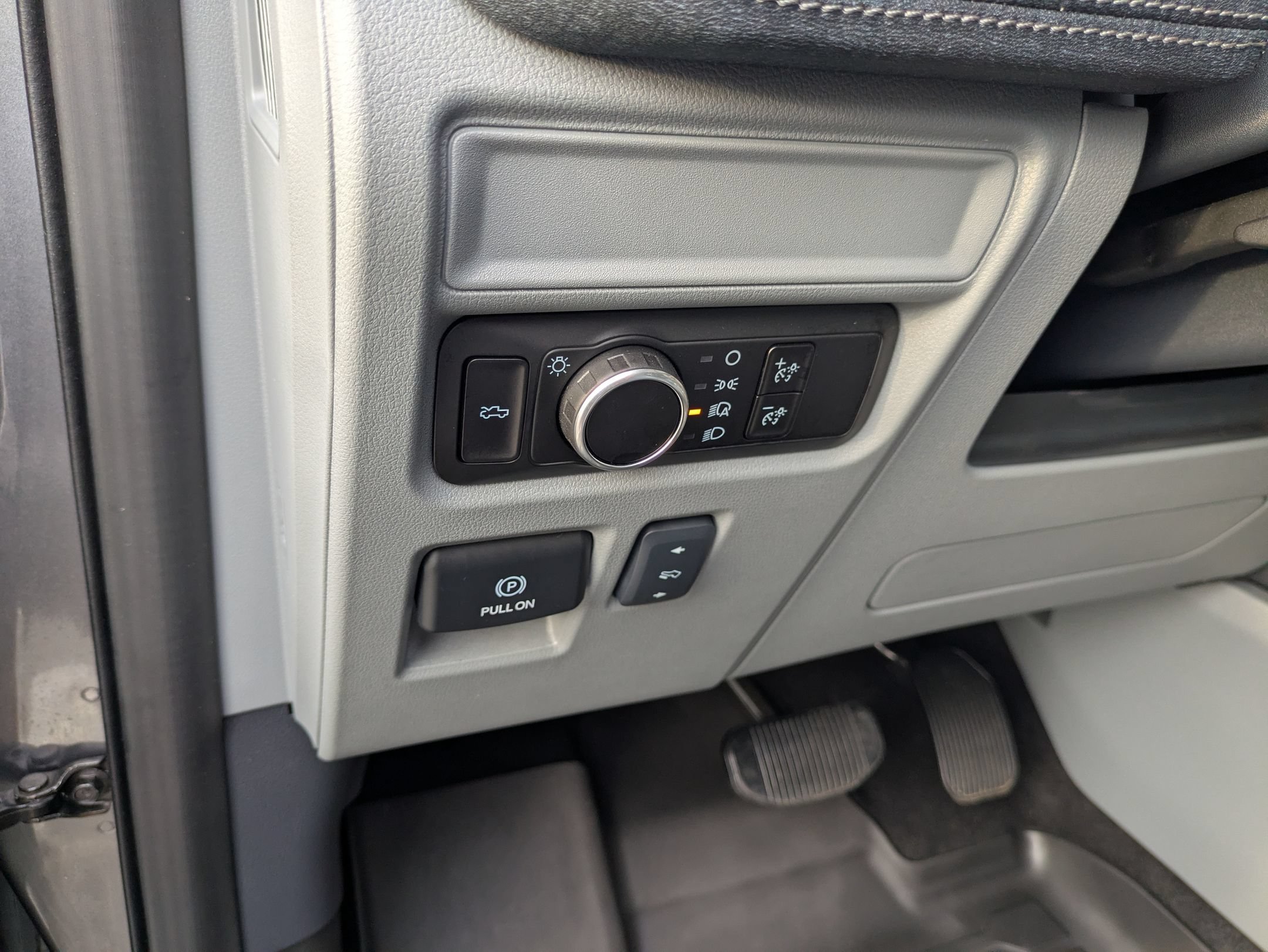 Certified 2025 Ford F150 Lightning Flash AWD/4WD image 18