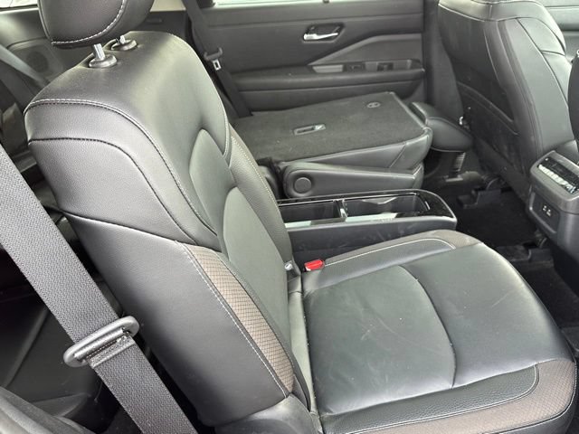 Used 2023 Nissan Pathfinder SL w/ SL Premium Package AWD/4WD image 12