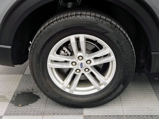 Certified 2024 Ford Explorer XLT w/ Equipment Group 202A AWD/4WD image 12