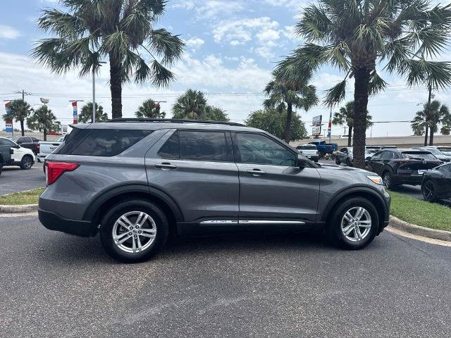 Certified 2023 Ford Explorer XLT w/ Equipment Group 202A RWD image 5