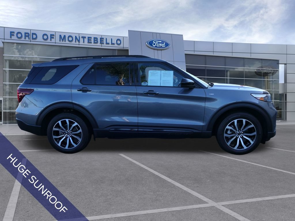 Certified 2023 Ford Explorer ST-Line w/ Class IV Trailer Tow Package RWD image 2