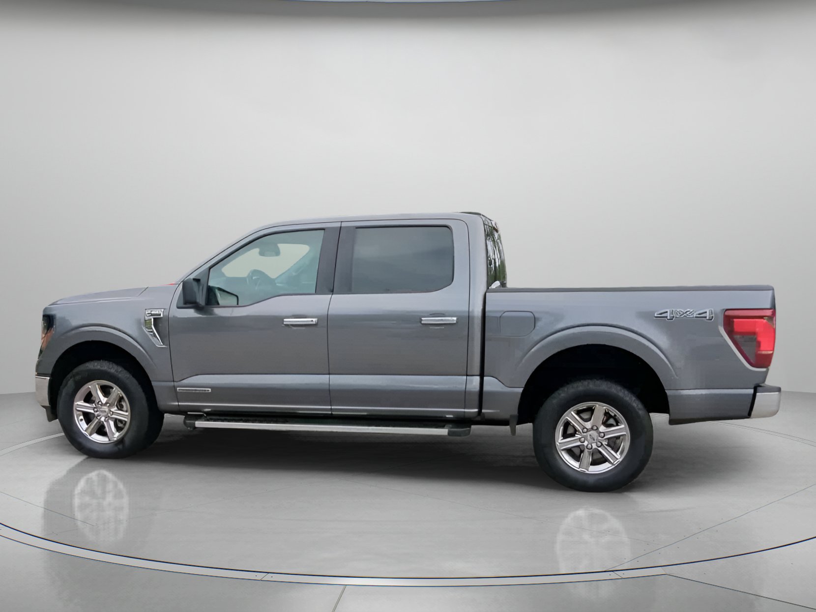 Certified 2025 Ford F150 XLT w/ Equipment Group 301A Standard AWD/4WD image 17