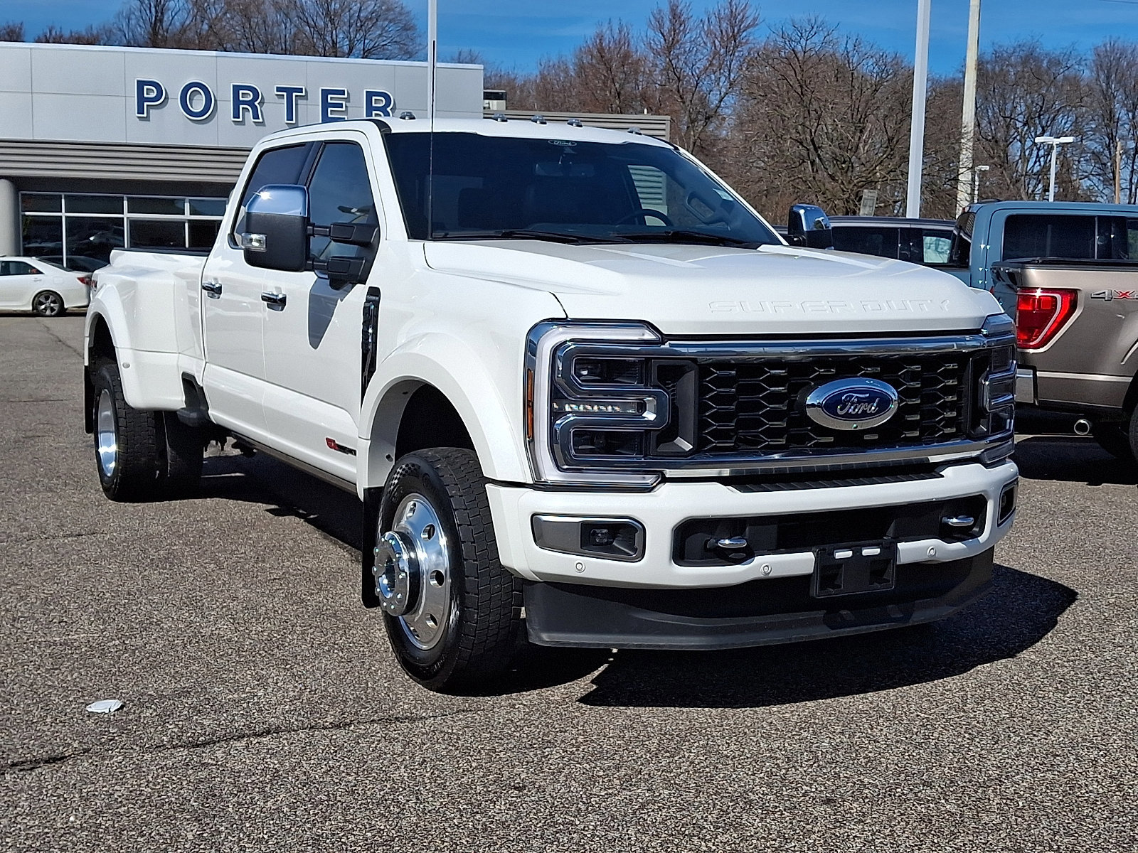 Certified 2024 Ford F450 Platinum w/ FX4 Off-Road Package image 10