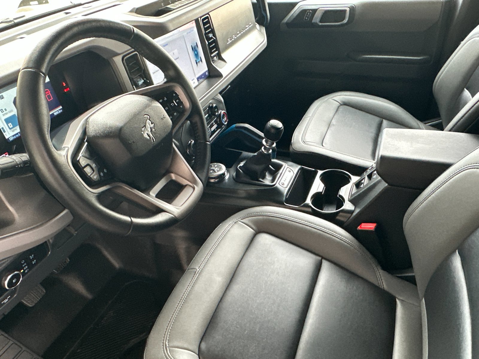 Certified 2024 Ford Bronco Black Diamond w/ Sasquatch Package image 11