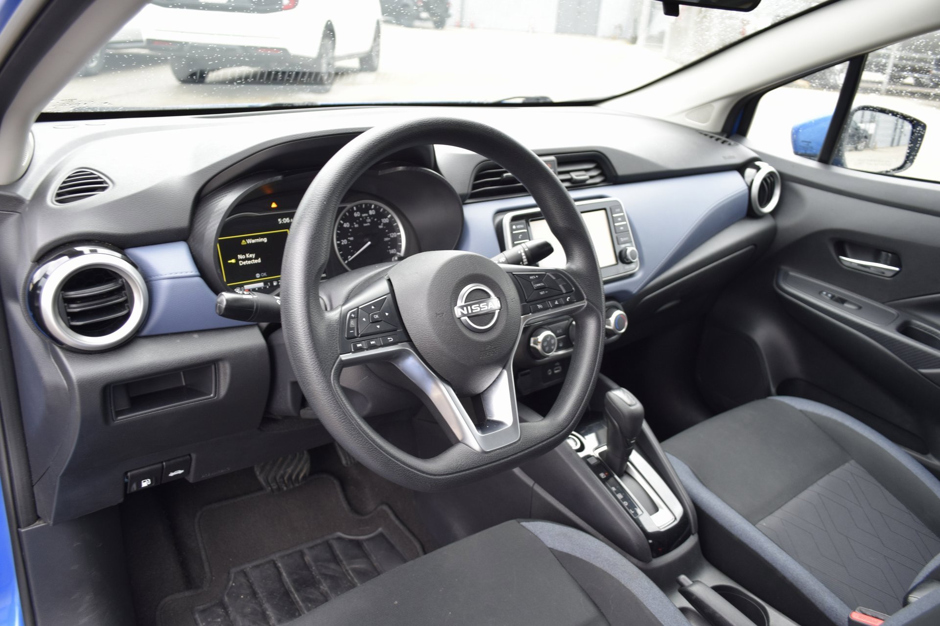 Used 2023 Nissan Versa SV image 18